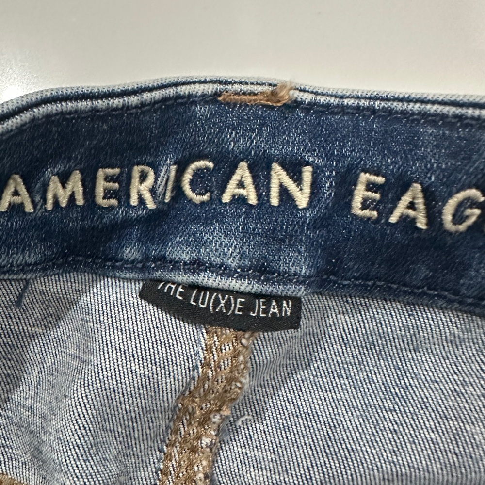 American Eagle Medium Wash Jeans Sz4 Luxe Distressed - Picture 3 of 6